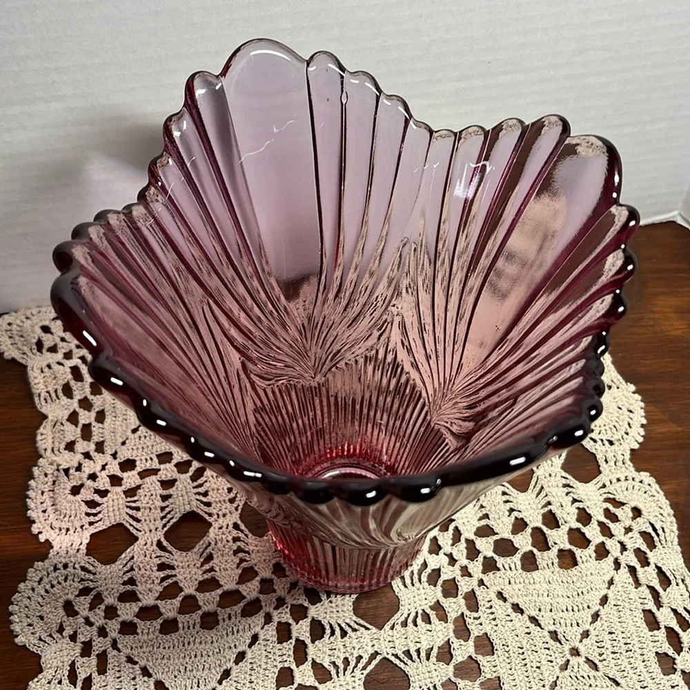 Fenton Dusty Rose Cranberry Ruffled Tulip Vase – 1970s Art Glass Collectible